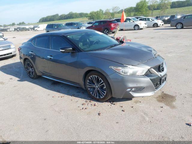  Salvage Nissan Maxima