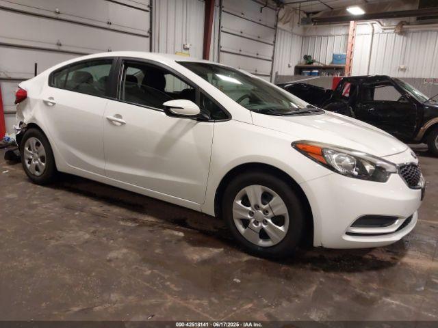  Salvage Kia Forte