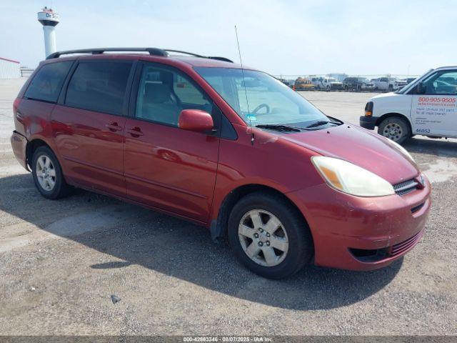  Salvage Toyota Sienna