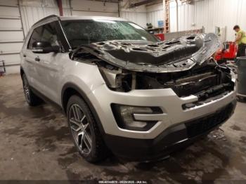  Salvage Ford Explorer