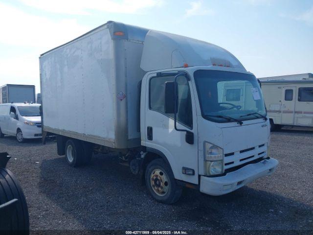  Salvage Isuzu Npr