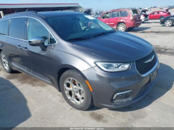  Salvage Chrysler Pacifica