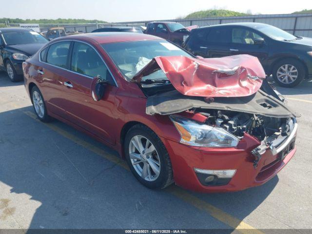  Salvage Nissan Altima