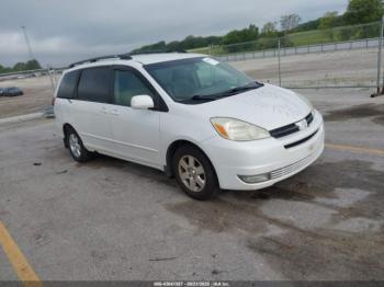  Salvage Toyota Sienna