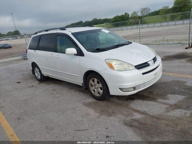  Salvage Toyota Sienna
