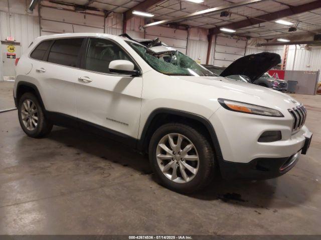  Salvage Jeep Cherokee