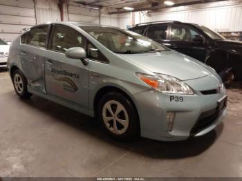  Salvage Toyota Prius