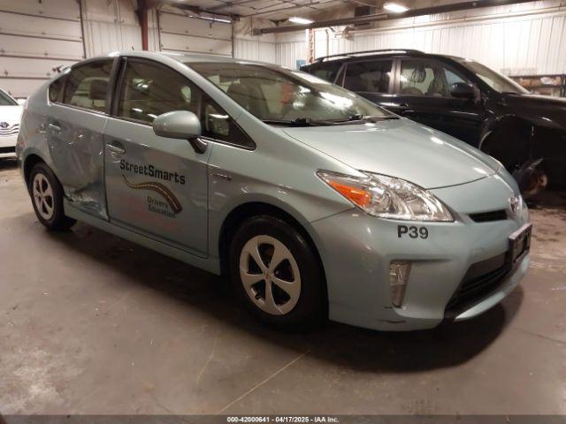  Salvage Toyota Prius