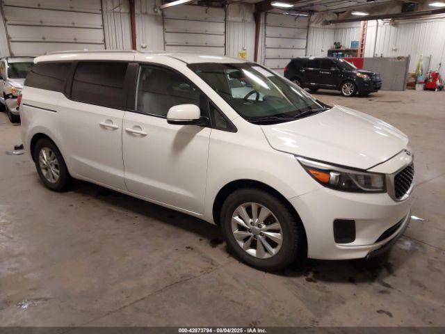  Salvage Kia Sedona