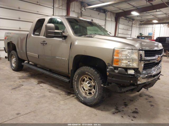  Salvage Chevrolet Silverado 2500