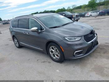  Salvage Chrysler Pacifica