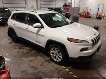  Salvage Jeep Cherokee