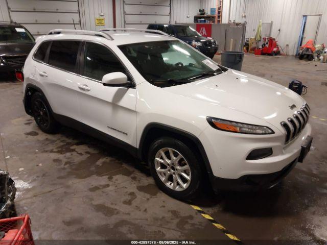  Salvage Jeep Cherokee