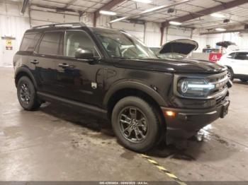  Salvage Ford Bronco