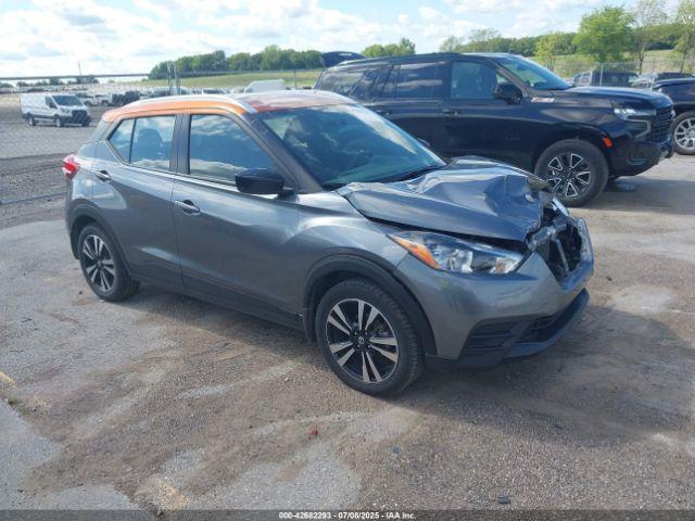  Salvage Nissan Kicks