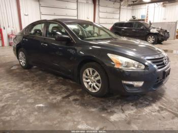  Salvage Nissan Altima