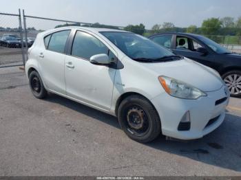  Salvage Toyota Prius c
