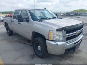  Salvage Chevrolet Silverado 2500