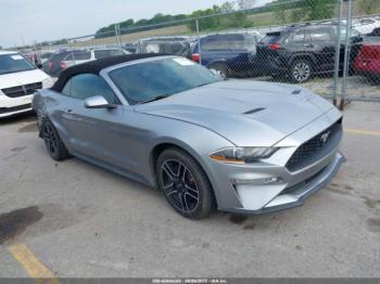  Salvage Ford Mustang