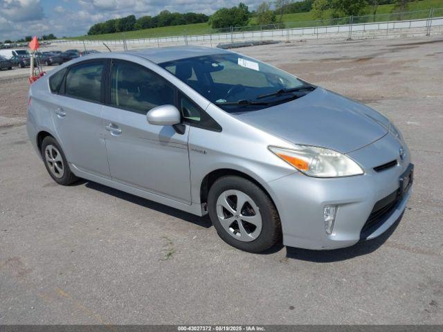  Salvage Toyota Prius