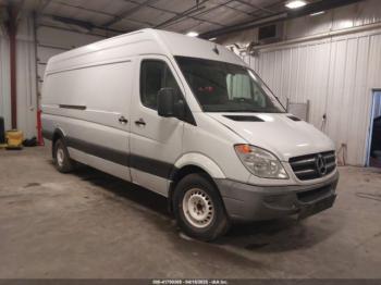  Salvage Mercedes-Benz Sprinter 2500