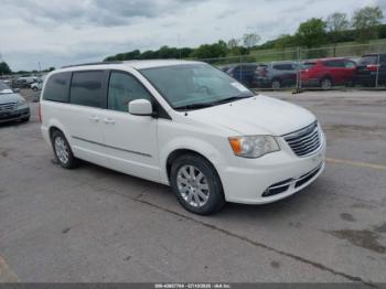  Salvage Chrysler Town & Country