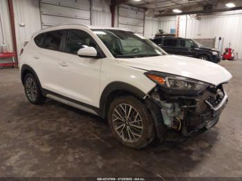  Salvage Hyundai TUCSON