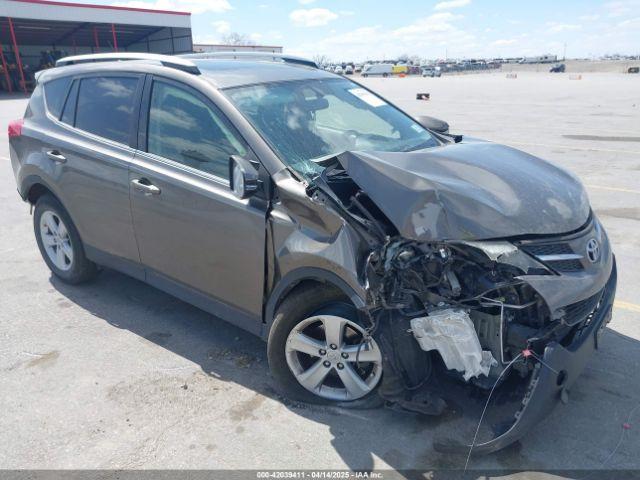 Salvage Toyota RAV4