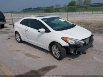  Salvage Kia Forte