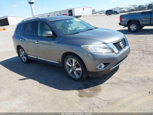  Salvage Nissan Pathfinder