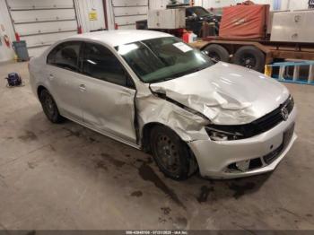 Salvage Volkswagen Jetta