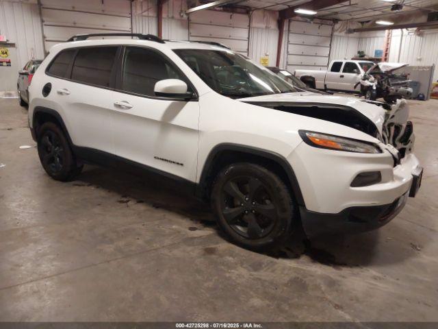  Salvage Jeep Cherokee