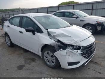  Salvage Nissan Versa