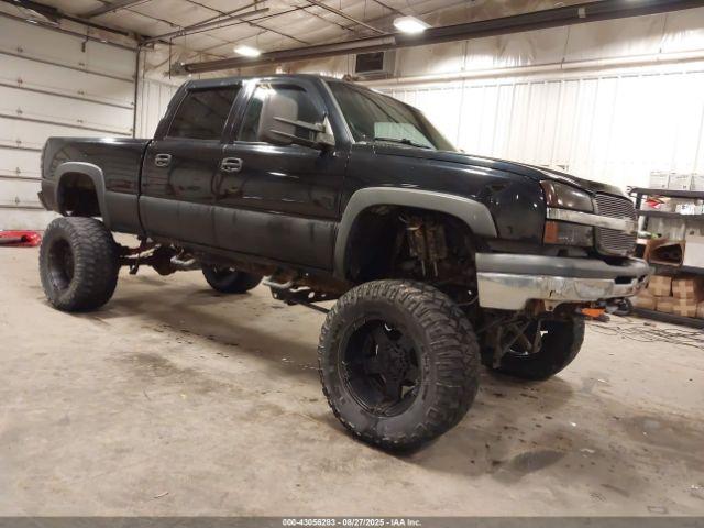  Salvage Chevrolet Silverado 2500