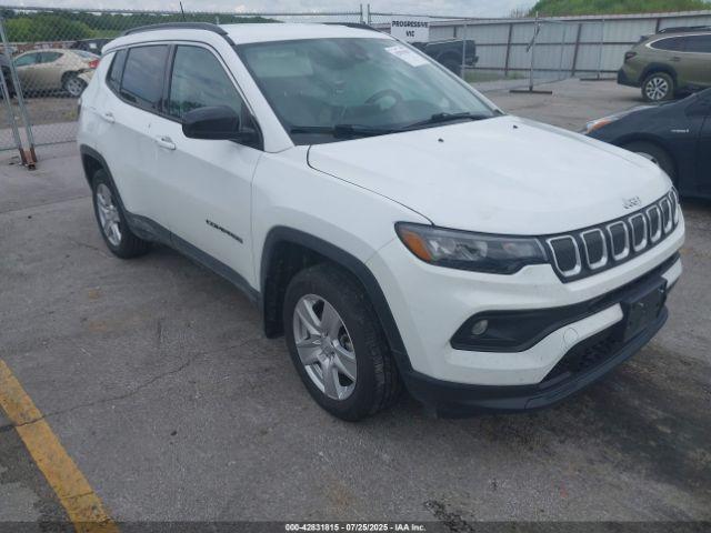  Salvage Jeep Compass