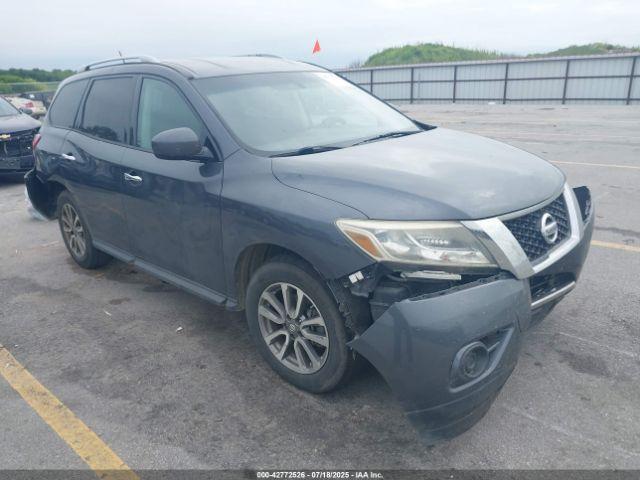  Salvage Nissan Pathfinder