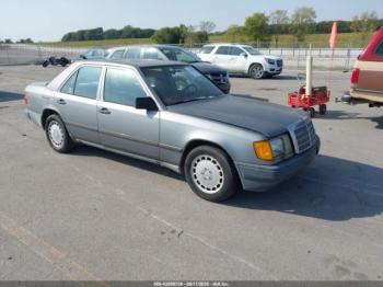  Salvage Mercedes-Benz 300