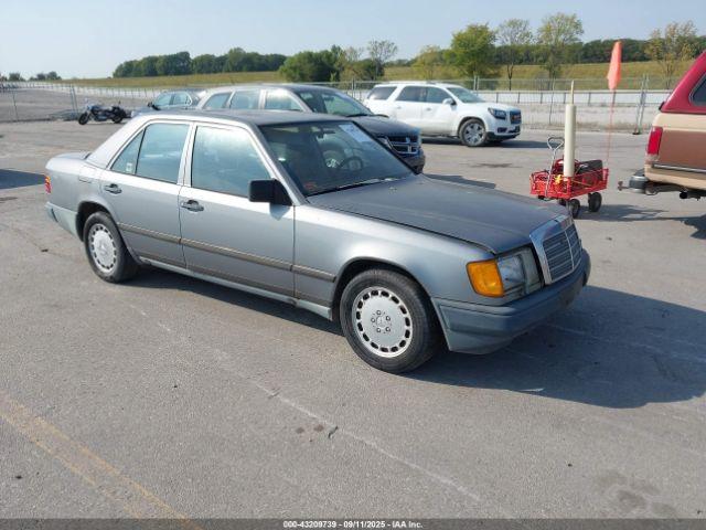  Salvage Mercedes-Benz 300