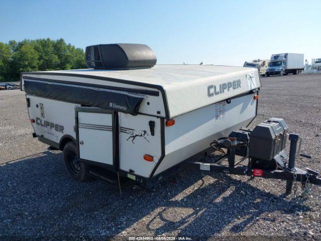  Salvage Coachmen Clipper 806 Xls