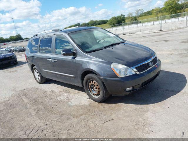  Salvage Kia Sedona