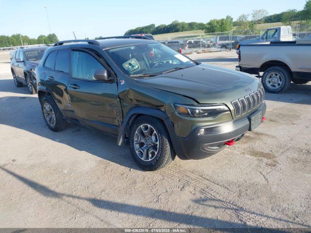  Salvage Jeep Cherokee