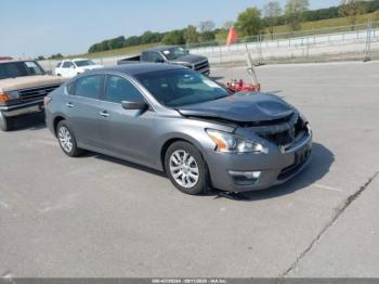  Salvage Nissan Altima