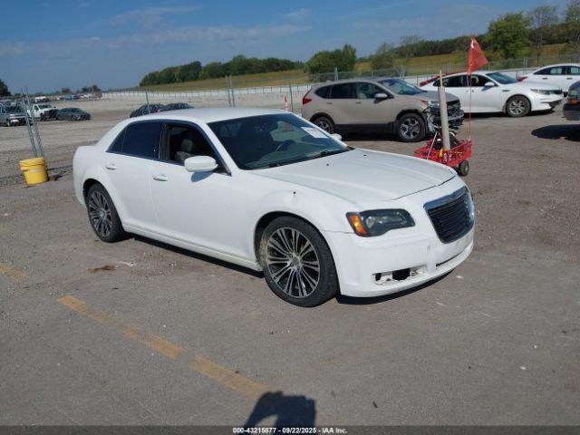  Salvage Chrysler 300