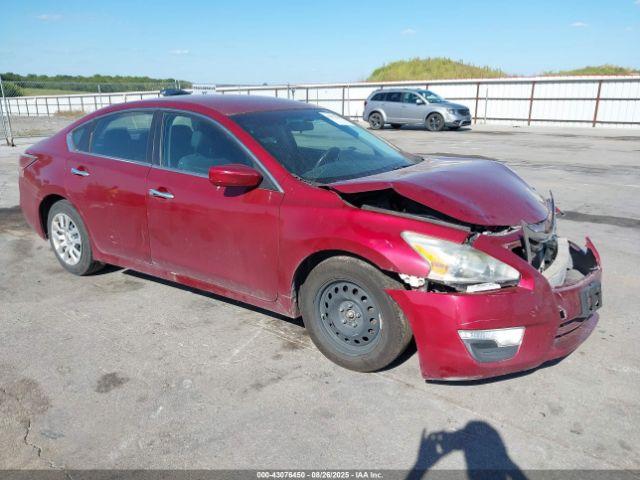  Salvage Nissan Altima