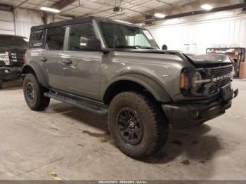  Salvage Ford Bronco