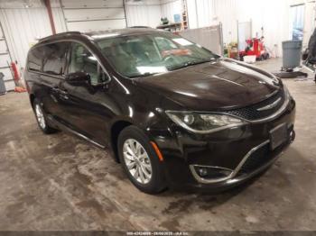  Salvage Chrysler Pacifica
