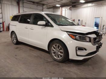  Salvage Kia Sedona