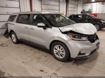  Salvage Kia Carnival