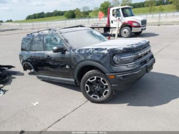  Salvage Ford Bronco