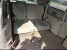 Chrysler Town & Country Limited Image 12